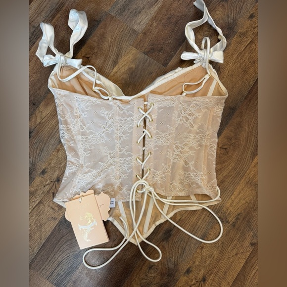 Lacemade Ribbon of Venus Corset Top – Size 1XL NWT - Picture 5 of 11
